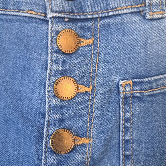 Roxy The Sun Shines Denim High Rise Button Womens Shorts Size 27 Cut off Raw Hem - Picture 4 of 10
